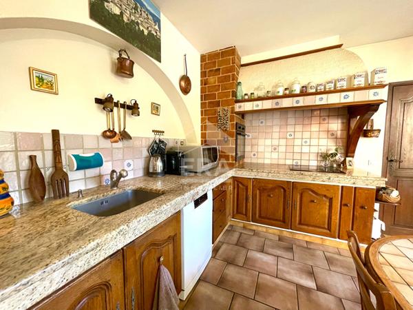 Maison d'exception à Mazan : plus de 180 m² sur 1 hectare, piscine et garage double