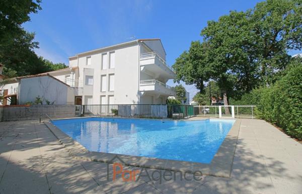600 M DE LA PLAGE DU PIGEONNIER APPARTEMENT T3 RESIDENCE AVE