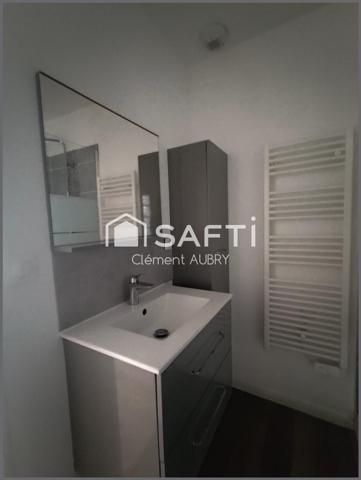 Découvrez cet agréable appartement situé au 2? étage sans ascenceur !