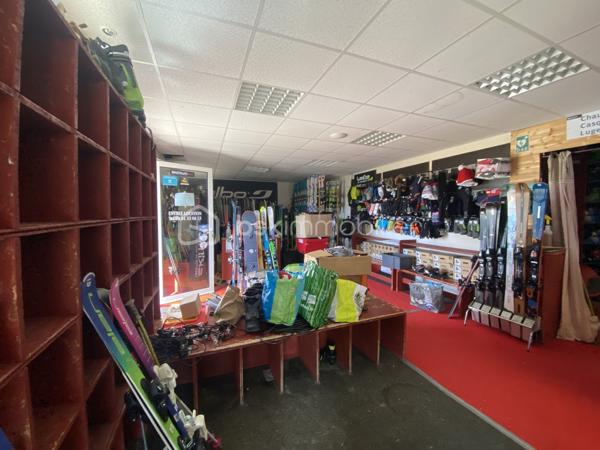 Local commercial de 108 m²