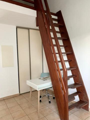 Location Appartement27 m² - 1 Pièce - STE CLOTILDE (97490)