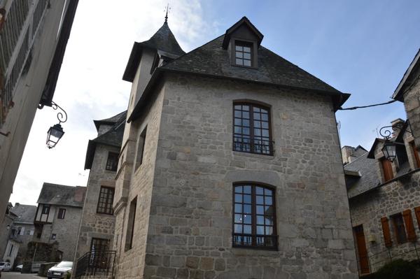 Immeuble * 180 M² * 19200 Ussel * 364 000  €