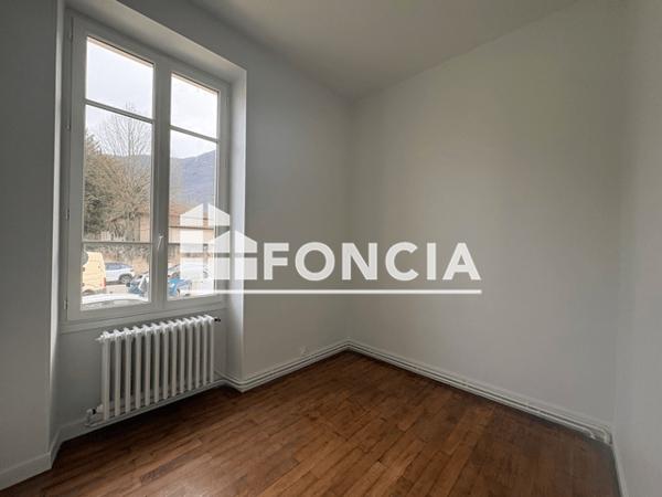 Location Appartement 2 pièces 48.37 m² - 18 RUE EMILE CROS Vizille 38220