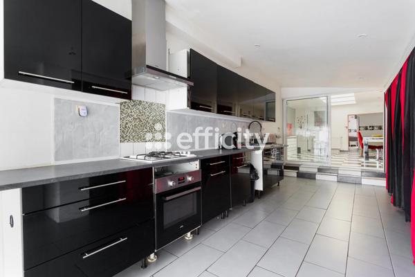 Maison 4 pièces - 125 m² Exclusivité efficity