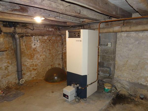 Maison à restaurer à vendre à Levroux dans l'Indre (36110), ref : 36019/812