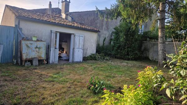 Maison à SAINT-JEAN-D'ANGELY, 17400 - 3 pièces 73m²