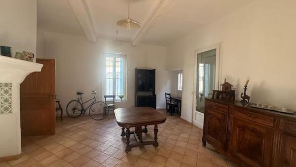 Maison  6 pièce(s) 520 m2, Parcelle de 1400m² Idéal investisseur!