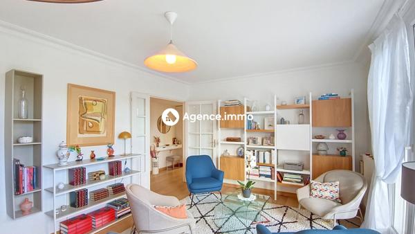 À vendre - Appartement, 5 pièces situé à Saint-Cyr-sur-Loire (37540)