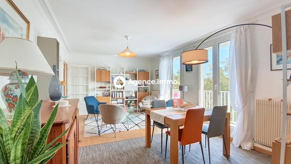 À vendre - Appartement, 5 pièces situé à Saint-Cyr-sur-Loire (37540)