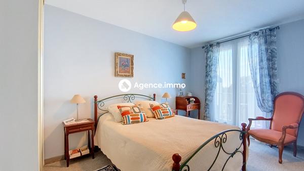 À vendre - Appartement, 5 pièces situé à Saint-Cyr-sur-Loire (37540)