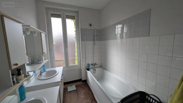 Achat - Immeuble Vichy 03200 588 m 2 415 m 2
