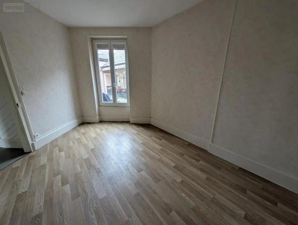 Achat - Immeuble Vichy 03200 588 m 2 415 m 2