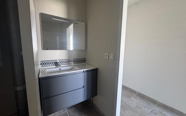 Appartement à louer    3 pièces • 62,12 m2 Fort-de-France