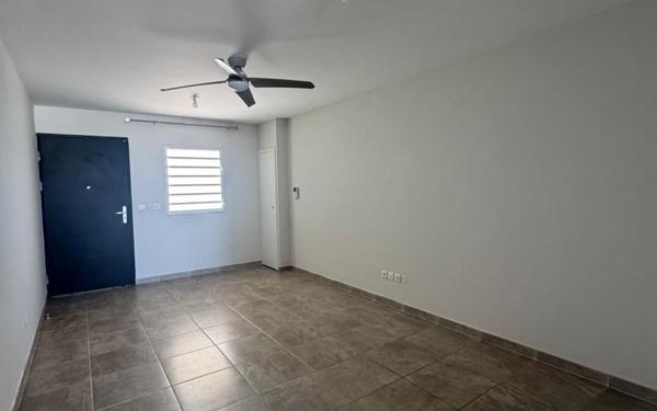 Appartement à louer    3 pièces • 62,12 m2 Fort-de-France