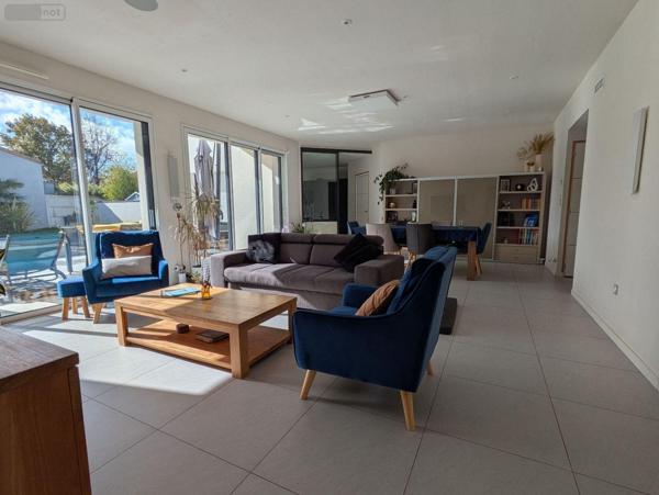 Maison à vendre à Les Herbiers en Vendée (85500), ref : 85013-1090047