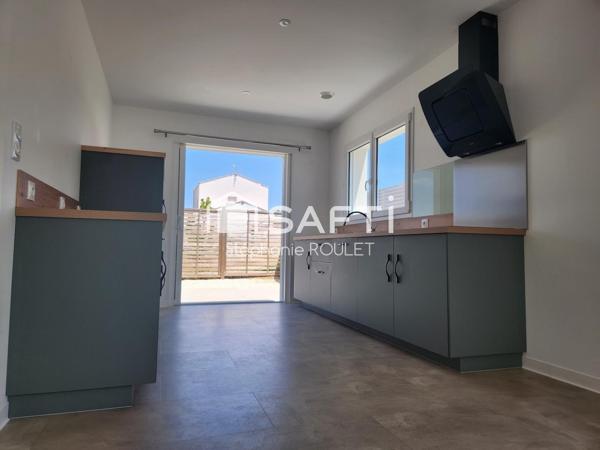 Une maison récente, lumineuse et parfaitement entretenue, prête à accueillir ses nouveaux propriétaires !