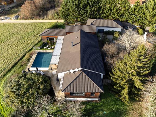 Maison Auriac Du Perigord 8 pièce(s) 243.76 m2