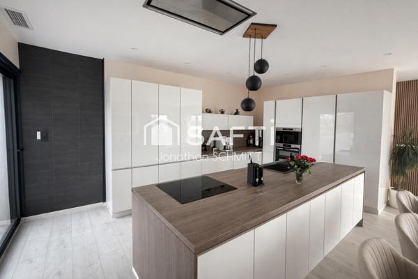 Villa 220 m² face vignes avec piscine