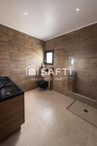 Villa 220 m² face vignes avec piscine