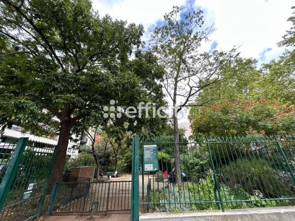 Appartement
         4 pièces
        - 89 m² 636 000 € *