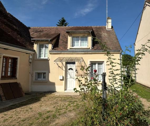 Maison de village 3 pièces de 72 m2 avec jardin et dépendance