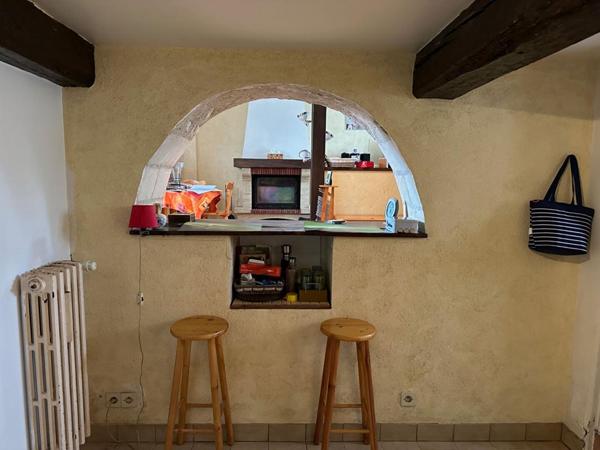 Maison de village 3 pièces de 72 m2 avec jardin et dépendance