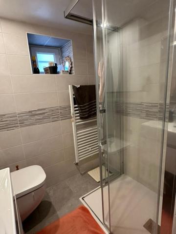 Maison de village 3 pièces de 72 m2 avec jardin et dépendance