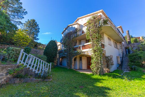 Maison Mandelieu La Napoule aperçu mer