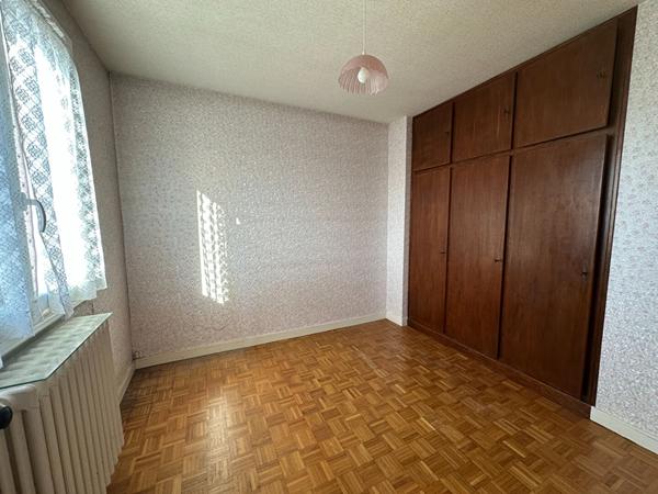 CHATEAUROUX - Maison type 4 - Garage - jardin