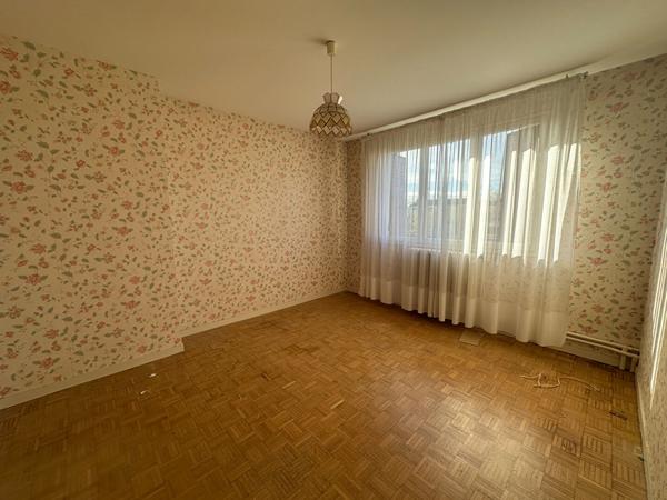 CHATEAUROUX - Maison type 4 - Garage - jardin