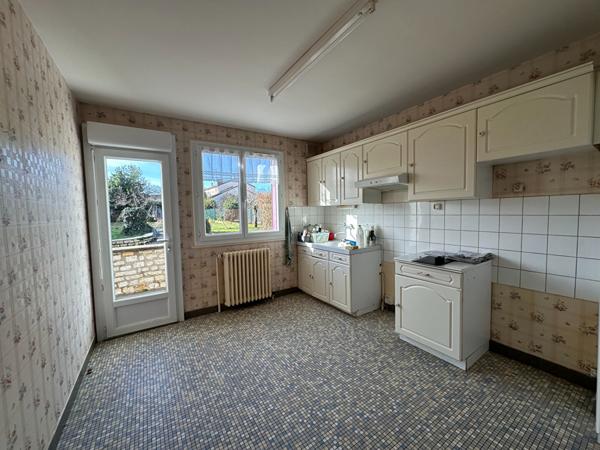 CHATEAUROUX - Maison type 4 - Garage - jardin