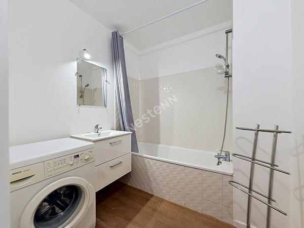 Nantes - Tortière - T2 de 47.53 m2 meublé avec balcon vue sur l'erdre