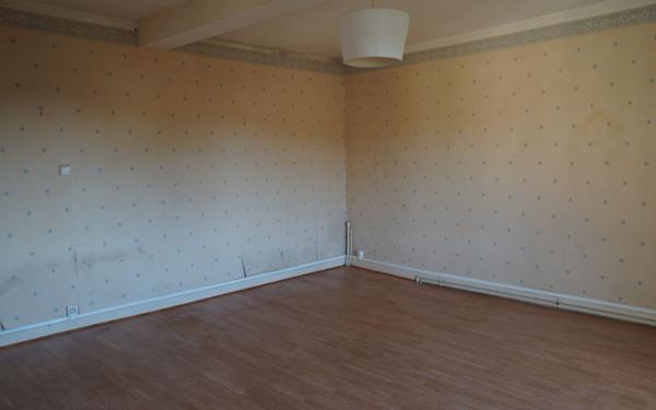 Maison à louer    3 pièces •  Prâlon