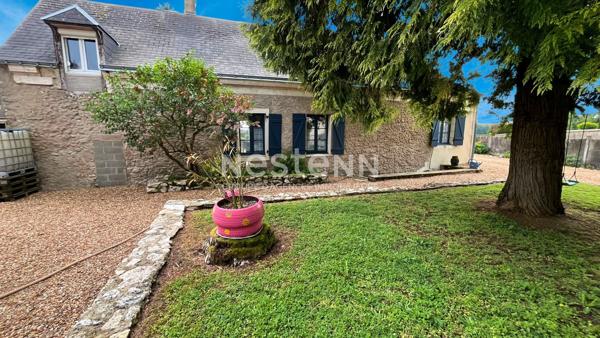 Maison familiale au calme avec grand jardin et dépendance à Méon