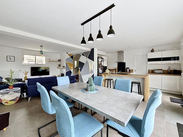 CARQUEFOU Maison contemporaine