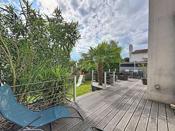 CARQUEFOU Maison contemporaine