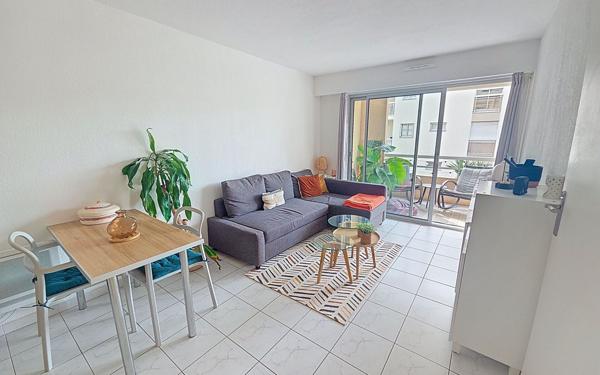 Appartement à vendre    2 pièces • 40 m2 Saint-Laurent-du-Var