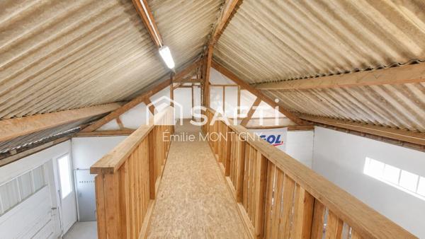 Bâtiment de 492m2 en deux niveaux