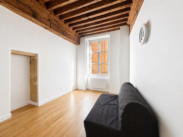 Appartement
         3 pièces
        - 63 m² Exclusivité 395 000 € *