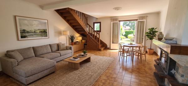 Fouesnant, bourg à pied, jolie maison de 4 chambres, sur un beau terrain arboré de 700 m² !