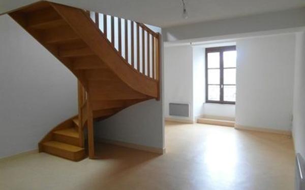 Appartement à louer    3 pièces •  Saint-Étienne-de-Fursac
