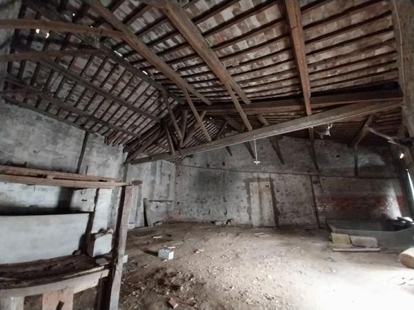 Maison à vendre    1 pièce •  Marseillan