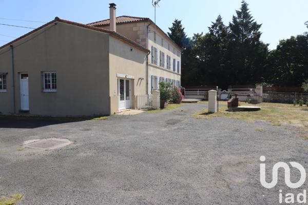 Maison à vendre 7 pièces 238 m² Montguyon