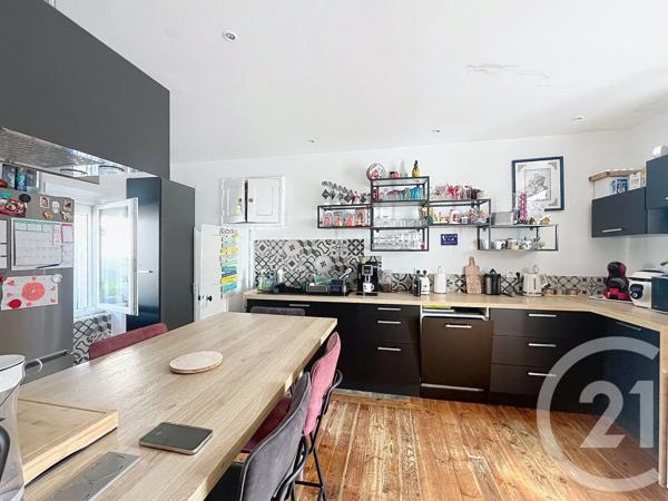 Maison à vendre  5 pièces - 131 m 2   PLOEREN  - 56