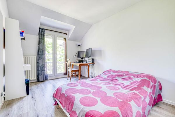 Appartement Bailly Romainvilliers 4 pièce(s) 76.71 m2