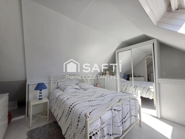 Maison d'environ 125 m² avec 4 chambres sur 338m²