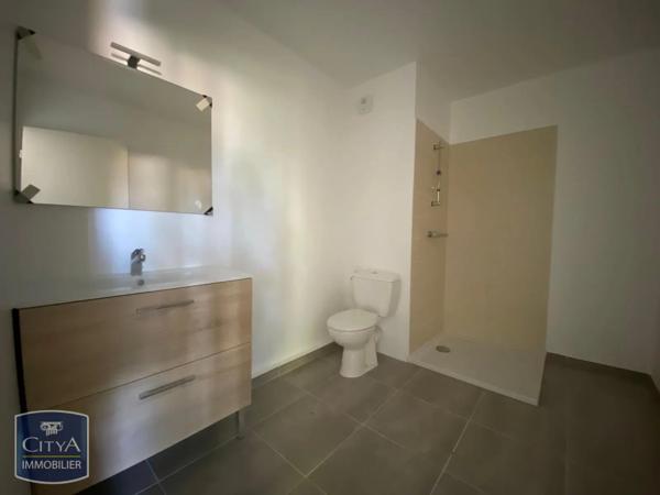 Appartement à louer 2 pièces 41.28m² Morières-lès-Avignon (84310)