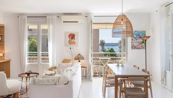 Palm Beach Mouré Rouge-Dernier étage avec aperçu mer