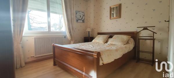 House for sale 4 rooms 90 m² Villenave-d'Ornon