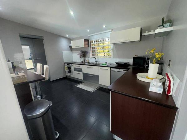 VILLA MOUDONG SUD T5+ bureau